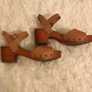 Lucky Brand Hollie Clog Sandals